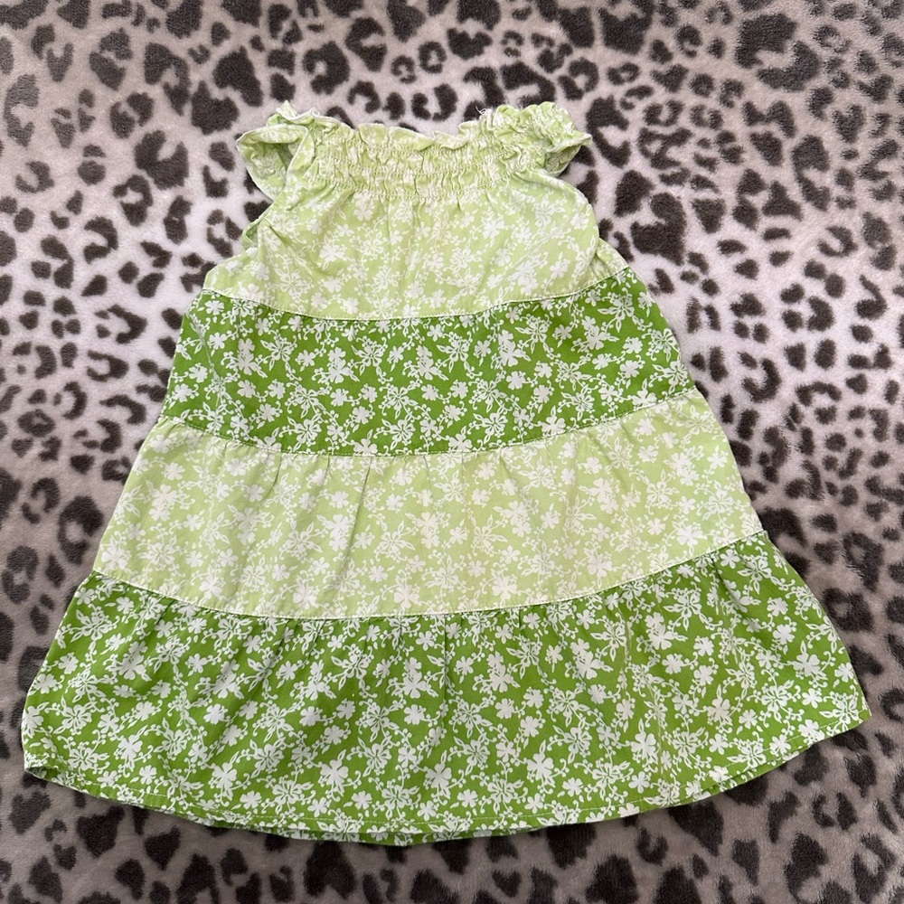 2006 Old Navy Floral Sundress in Green Size Newborn 6-12 months